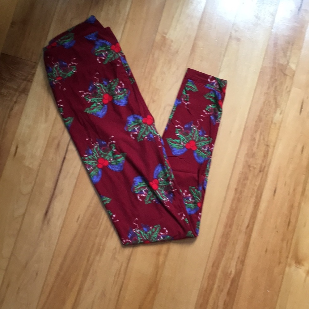 Lularoe holiday leggings,